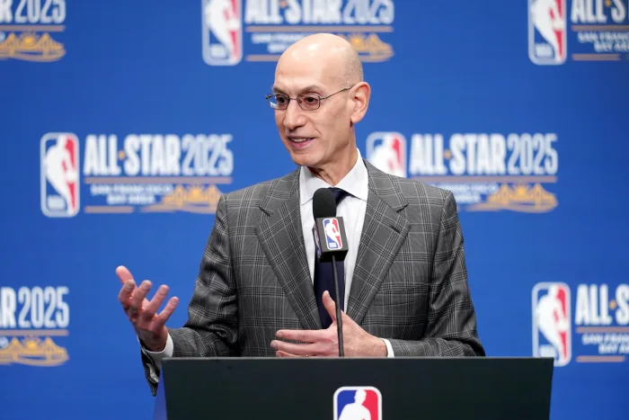 NBA-西雅图的所有权竞赛:萨曼莎·霍洛威、杰夫·贝佐斯和马克·贝尼奥夫 NBA-西雅图的所有权竞赛:萨曼莎·霍洛威、杰夫·贝佐斯和马克·贝尼奥夫
